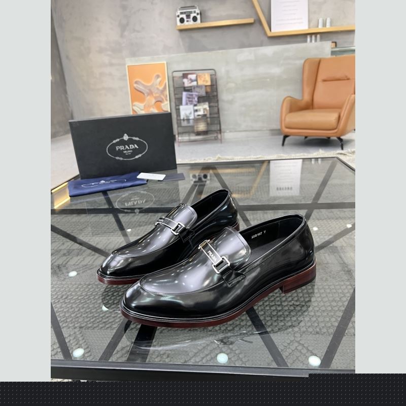 Pra*a leather shoes